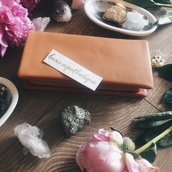 Luxe Apothetique camel and pink wallet NWT - Picture 1 of 4